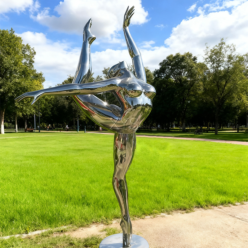 Grace in Motion Speildanserskulptur